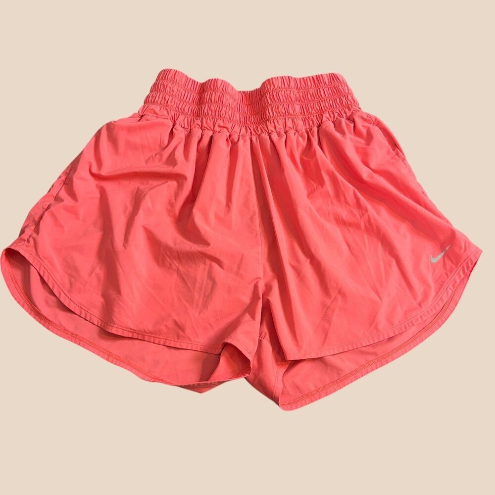 Nike Dri-FIT Ultra High-Waisted 3" Brief-Lined Elastic Shorts Women 1X Pink